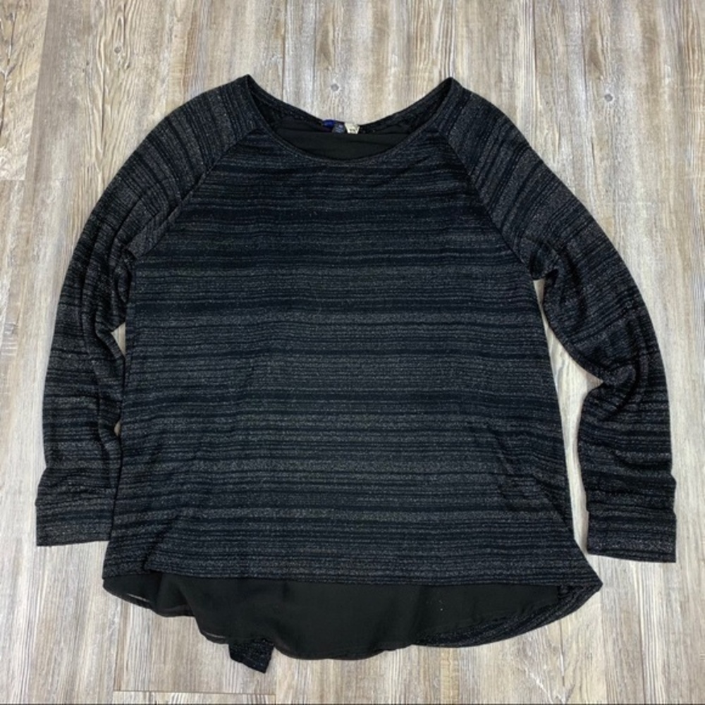 Code Bleu Black Gray Metallic Top Open Back Detail